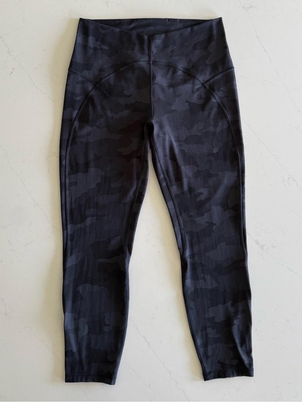 lululemon unlimit 25” camo